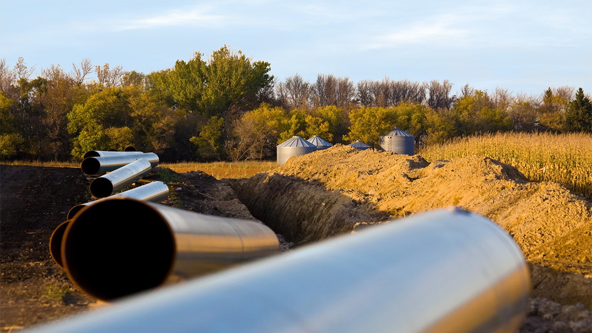 Pipelines in a field